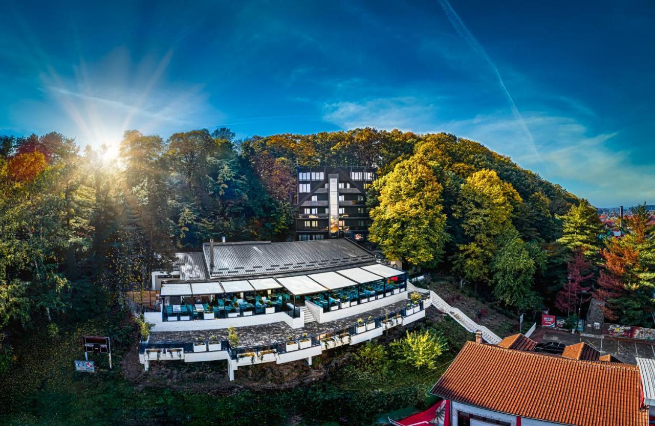 Hotel Ub Aqua Park Ub Екстериор снимка