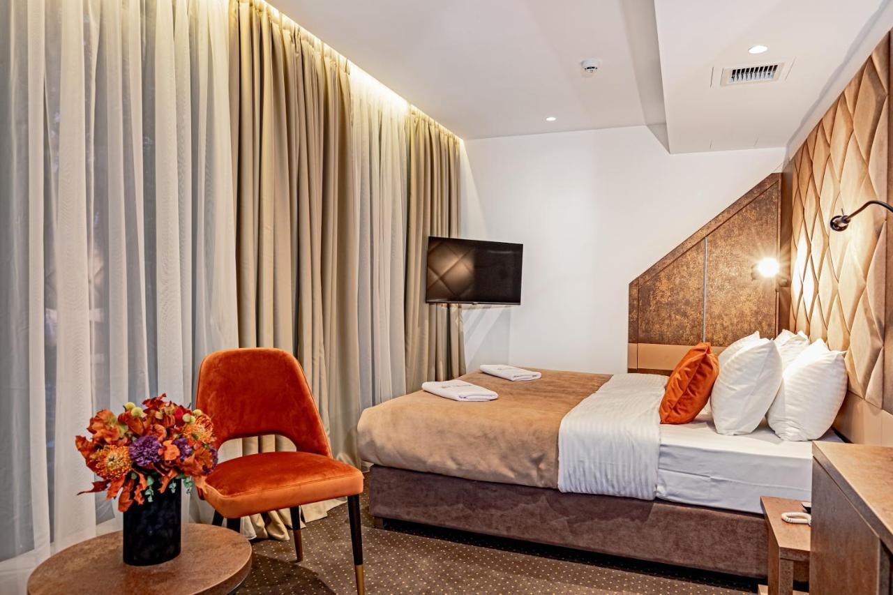 Hotel Ub Aqua Park Ub Екстериор снимка
