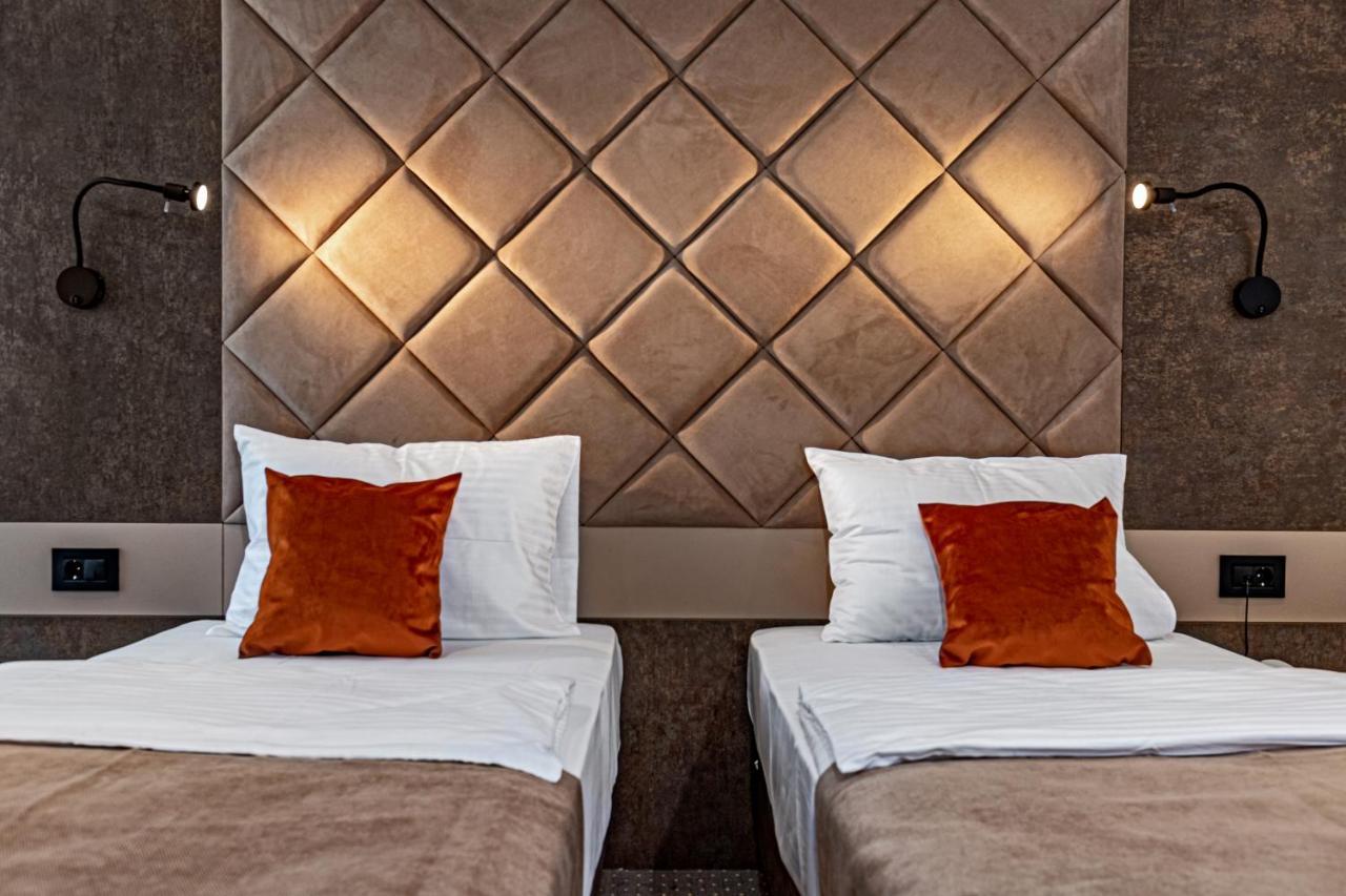 Hotel Ub Aqua Park Ub Екстериор снимка